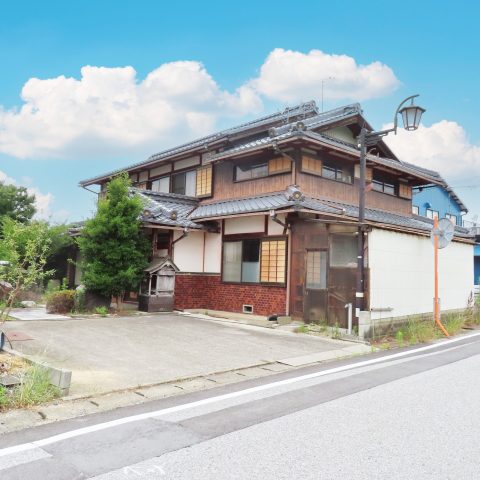 彦根市 10DK中古戸建のご紹介です。